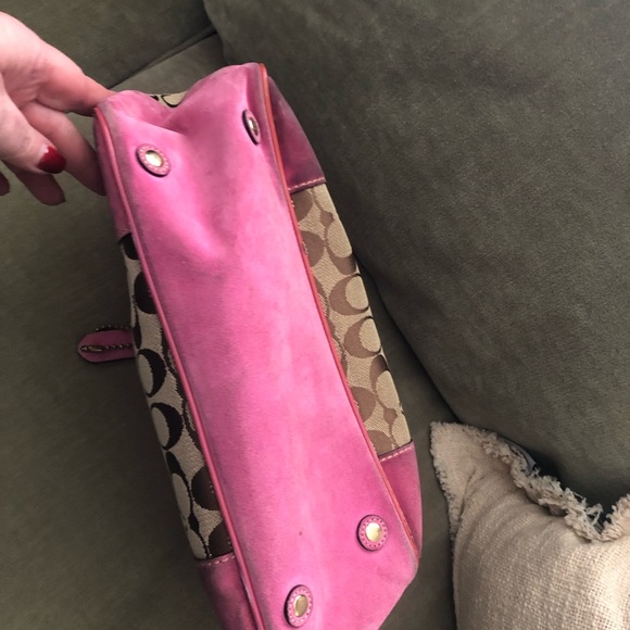 Coach, pink and khaki monogram tote bag - Picture 8 of 9
